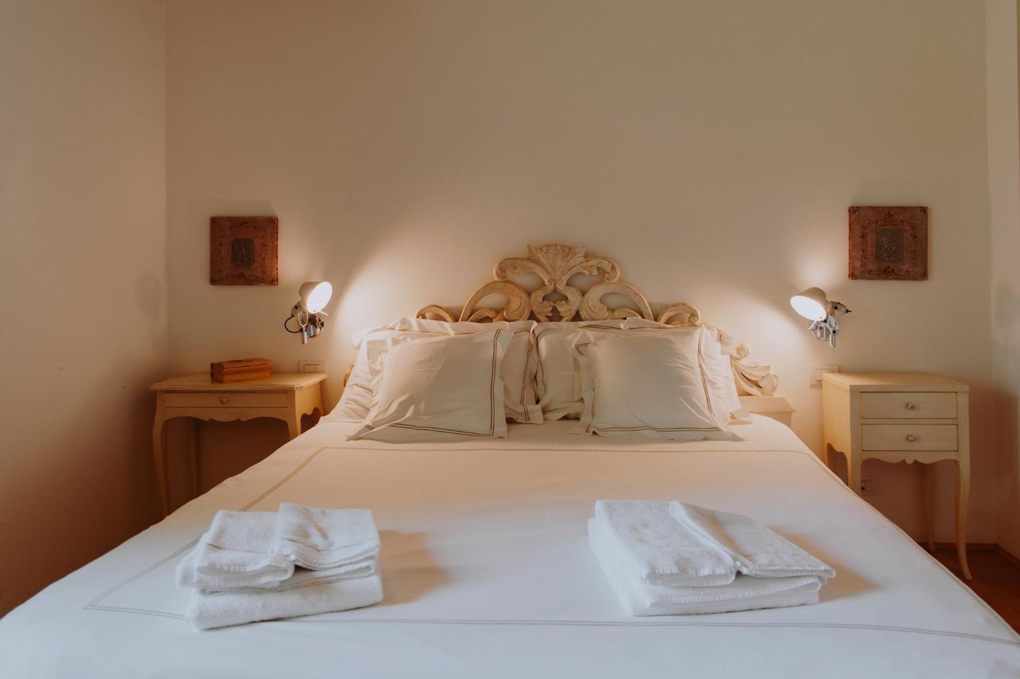 Relais De Charme Le Videlle Guest House Raffa ภายนอก รูปภาพ