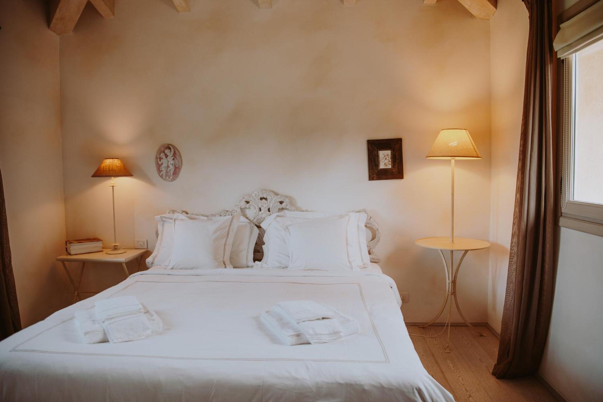 Relais De Charme Le Videlle Guest House Raffa ภายนอก รูปภาพ